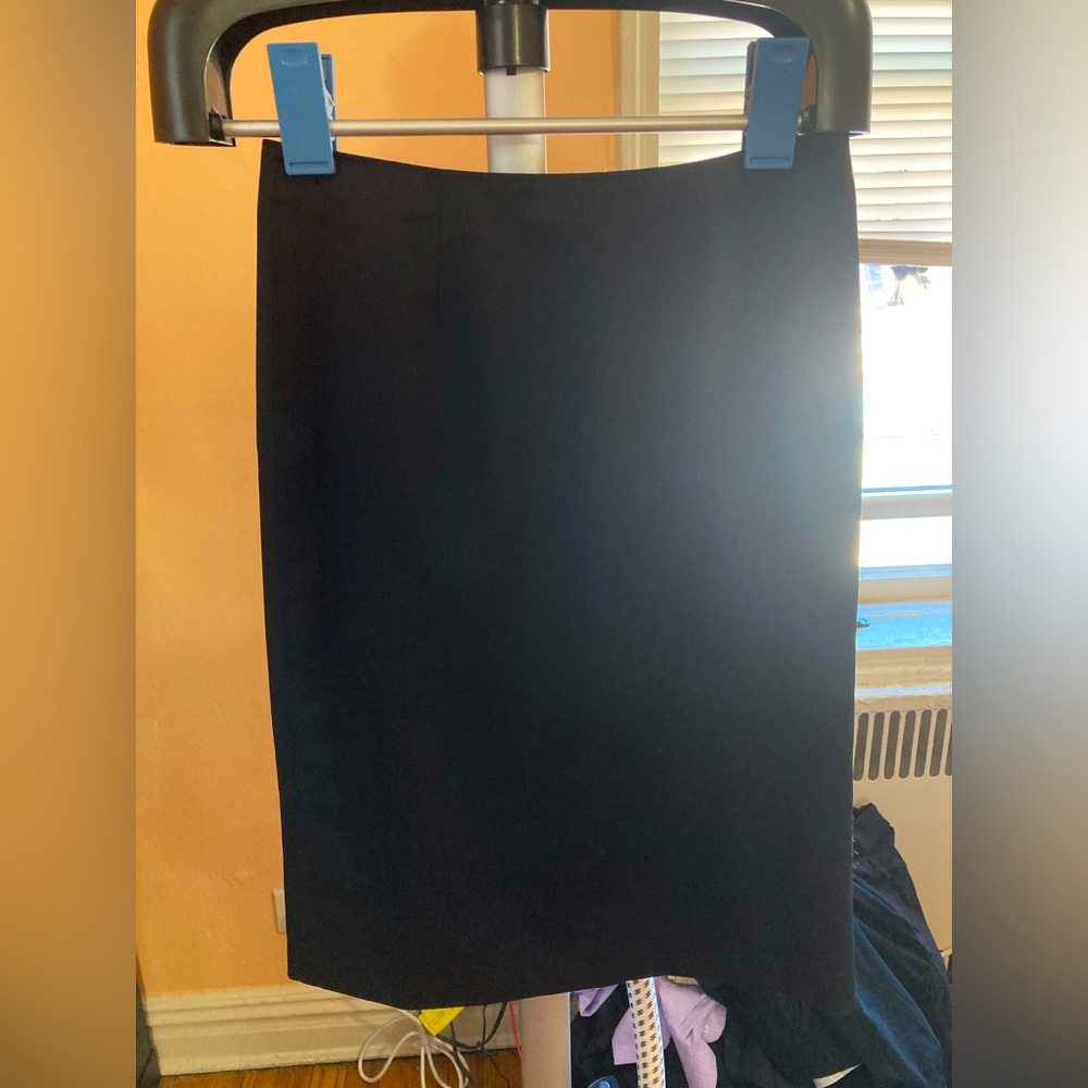 Valentino Virgin Wool Pencil skirt NWT Sz 6